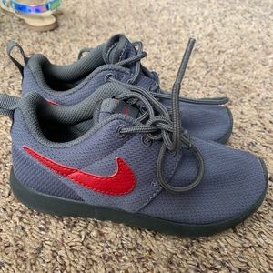 Nike Roshe Boys